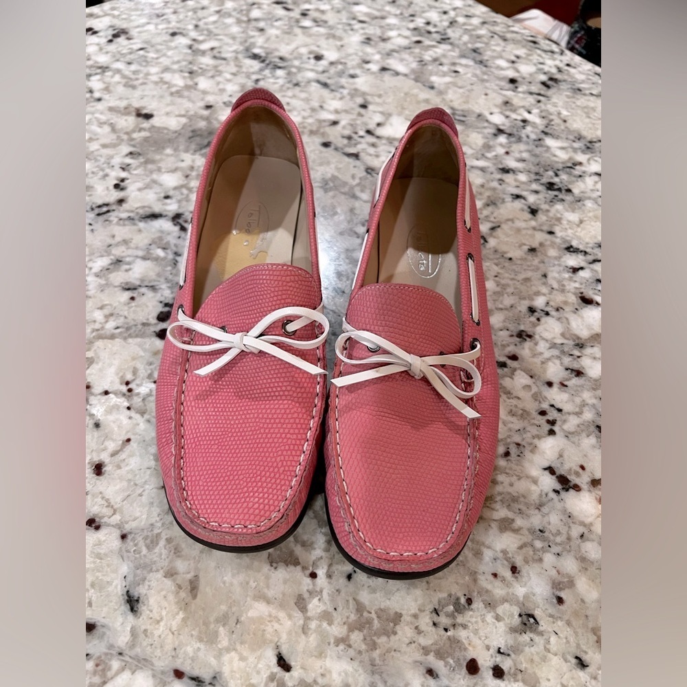 Talbots Women’s Pink Pastel Loafers Moccasins Bow Tie Size 7.5‎